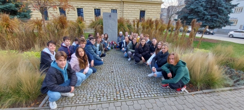 Žáci naší školy si připomínají 17. listopad - Den boje studentů za svobodu a demokracii