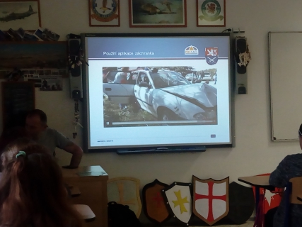 Žáci 7.B se zapojili do projektu Obrana se týká všech