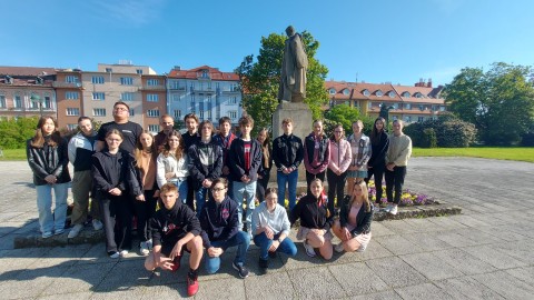 Žáci naší školy si připomínají 78. výročí konce II. světové války v Evropě