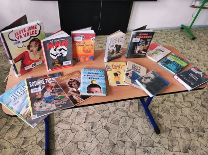 Přednáška o knihách s válečnou tematikou