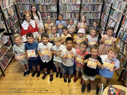 Pasování na čtenáře v knihovně Bedřicha Beneše Buchlovana