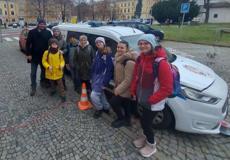 Žáci badatelského kroužku - historie navštívili budovu Městské policie v Uherském Hradišti