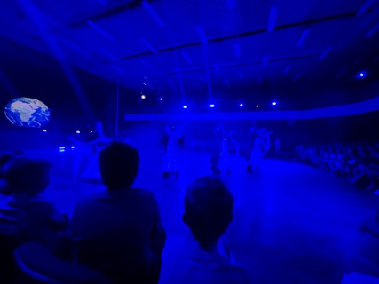 Galaktické tance: žáci 4. a 5. třídy nadšeni z show Rokasa