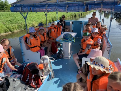 Zvedněte kotvy a nechte nás plout - 2. C