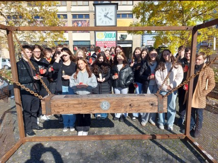 Žáci 9.B si připomněli Památný den českého Sokolstva