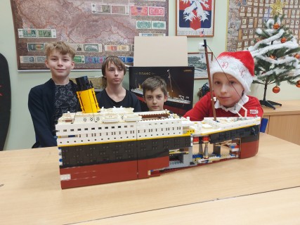 LEGO stavění pokračuje i v prosinci