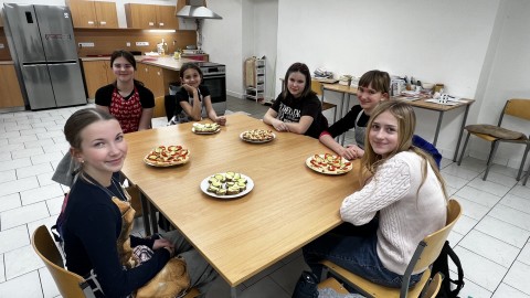 Je libo jednohubku?...