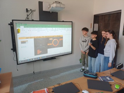 Jak svačí žáci na druhém stupni? Šetření třídy 6.C