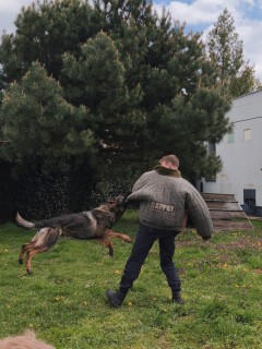 Prváčci z badatelkého kroužku objevovali svět policie