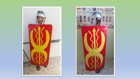 Jakub Schottl z 6.B vyrobil výstroj římského legionáře