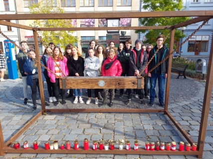 Žáci naší školy si připomněli Památný den českého sokolstva